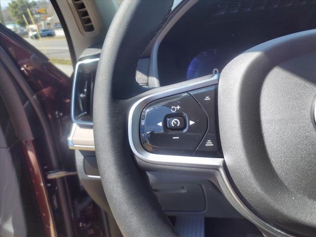 2025 Volvo XC90 T8 Plus 6 Passenger