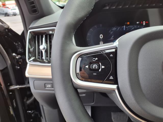 2025 Volvo XC90 T8 Core 7 Passenger 2025.5