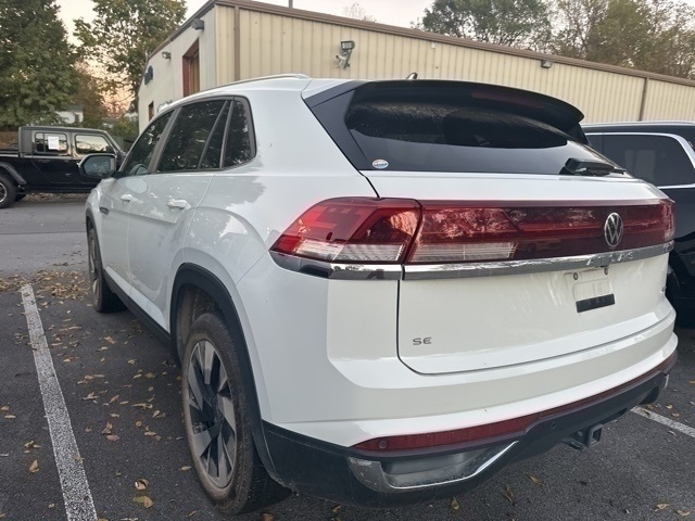 2024 Volkswagen Atlas Cross Sport 2.0T SE w/Technology