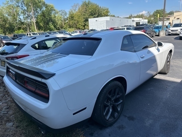 2022 Dodge Challenger SXT