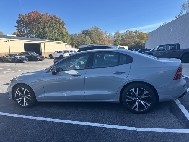 2025 Volvo S60 B5 Core