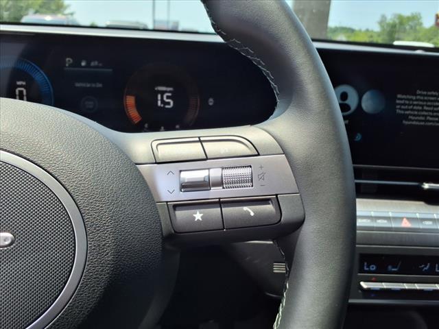 2025 Hyundai KONA SEL