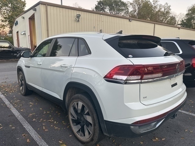 2024 Volkswagen Atlas Cross Sport 2.0T SE w/Technology