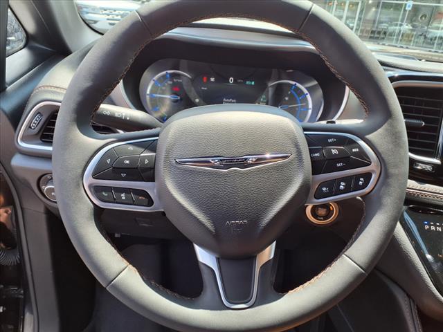 2024 Chrysler Pacifica Plug-In Hybrid Pinnacle