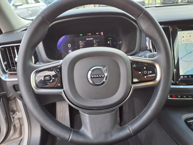 2024 Volvo S60 Recharge T8 Plus Dark Theme