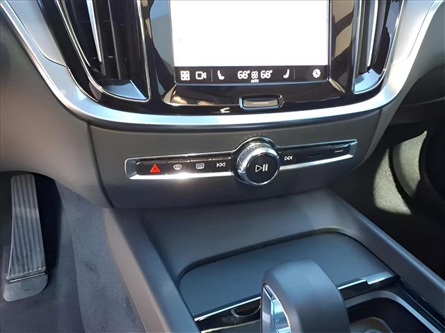 2025 Volvo S60 B5 Core