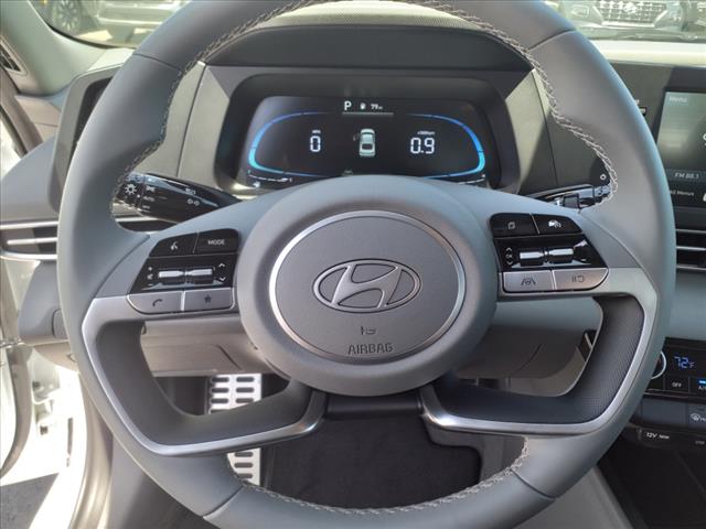 2025 Hyundai ELANTRA SEL