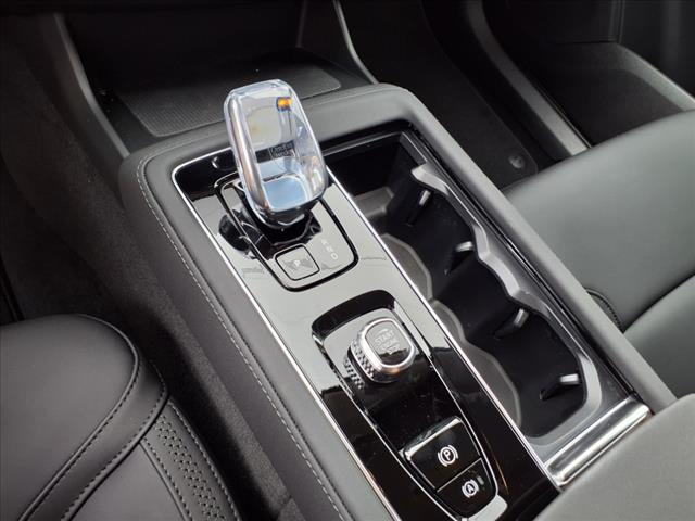 2025 Volvo XC90 T8 Plus 7 Passenger 2025.5