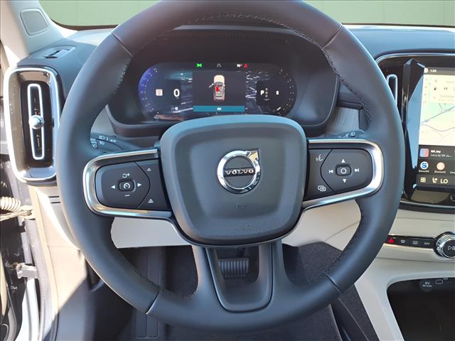 2026 Volvo XC40 B5 Ultra