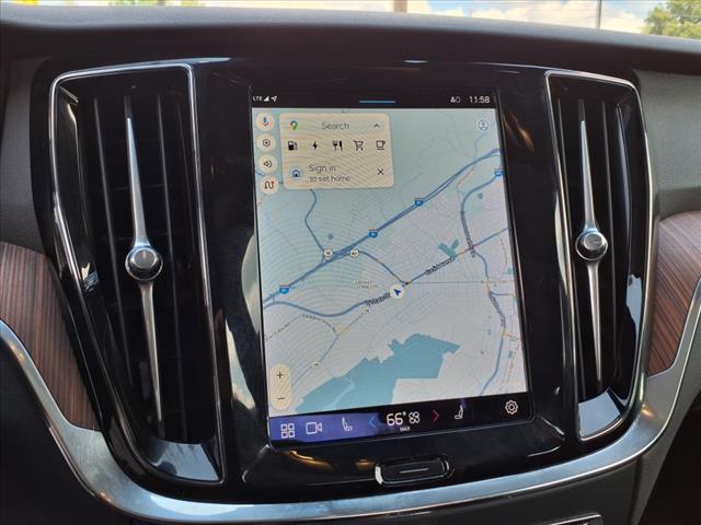 2024 Volvo S60 Recharge T8 Plus Dark Theme