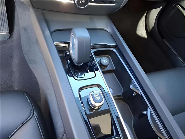 2025 Volvo S60 B5 Core