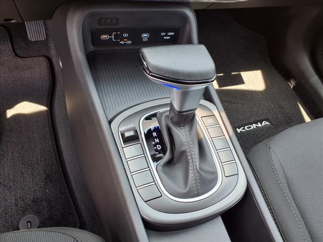 2025 Hyundai KONA SE