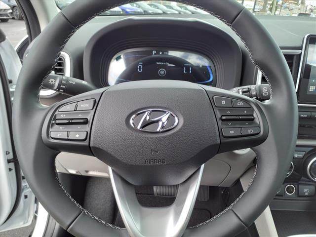 2025 Hyundai VENUE SEL