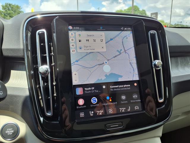 2026 Volvo XC40 B5 Plus Dark Theme