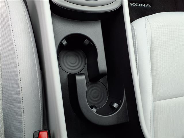 2025 Hyundai KONA SE