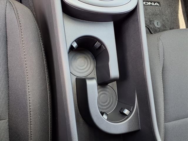 2025 Hyundai KONA SE
