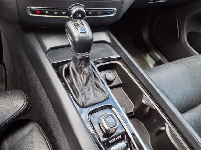 2019 Volvo XC60 T5 Momentum