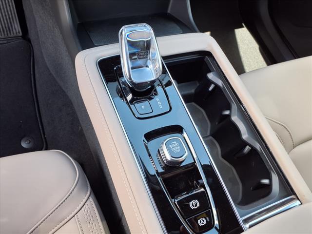 2025 Volvo XC90 B6 Plus 7-Seater 2025.5