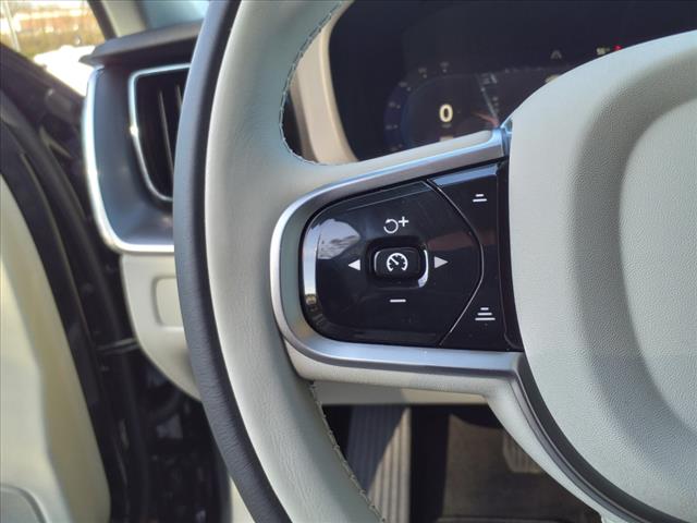 2025 Volvo XC60 B5 Core