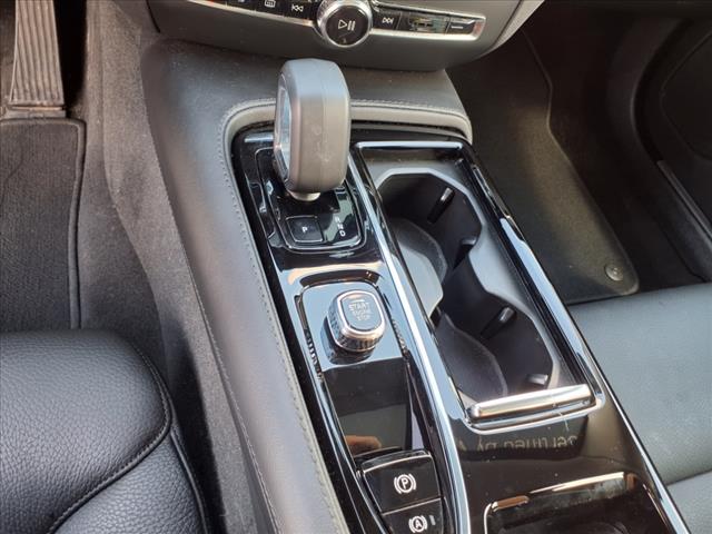 2024 Volvo S60 Recharge T8 Plus Dark Theme