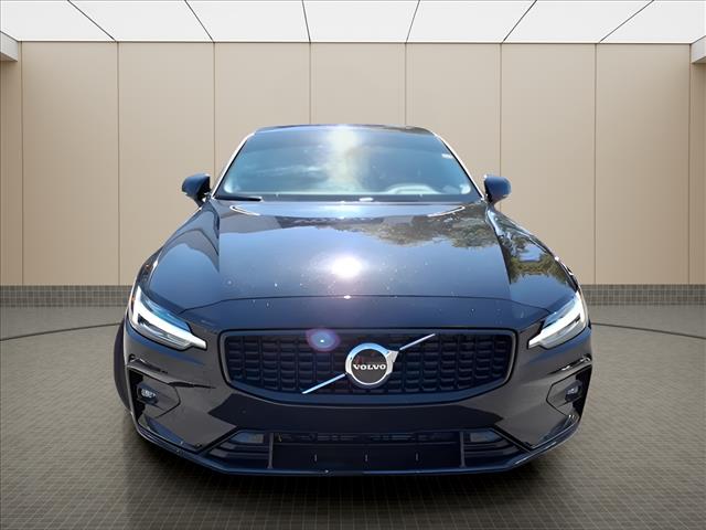 2025 Volvo S60 B5 Core