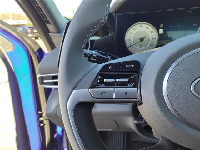 2025 Hyundai ELANTRA SEL