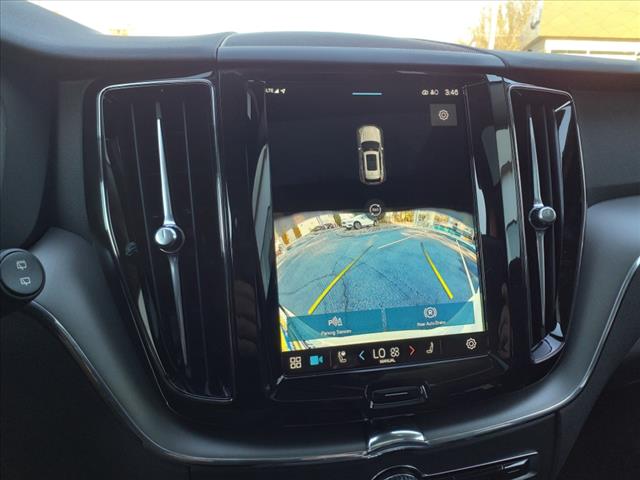 2025 Volvo XC60 T8 Plus