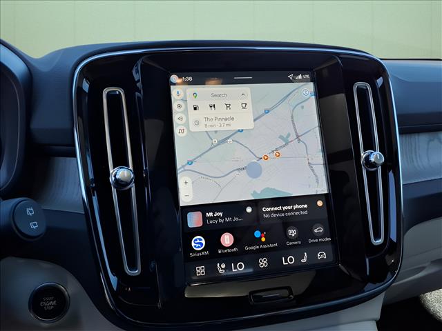 2026 Volvo XC40 B5 Ultra