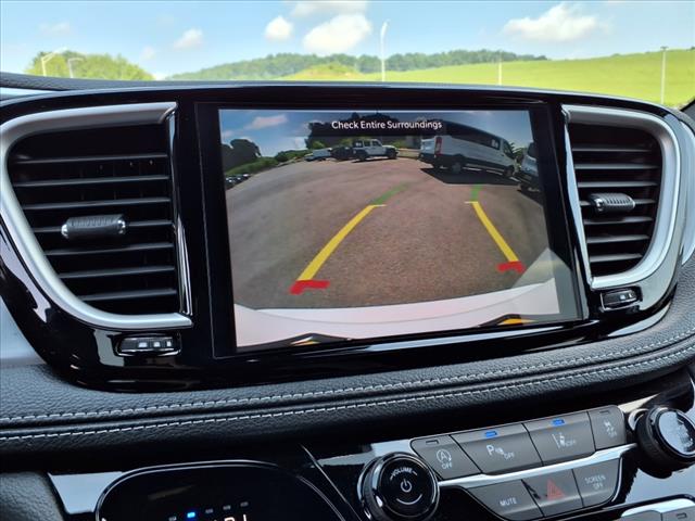 2024 Chrysler Pacifica Touring
