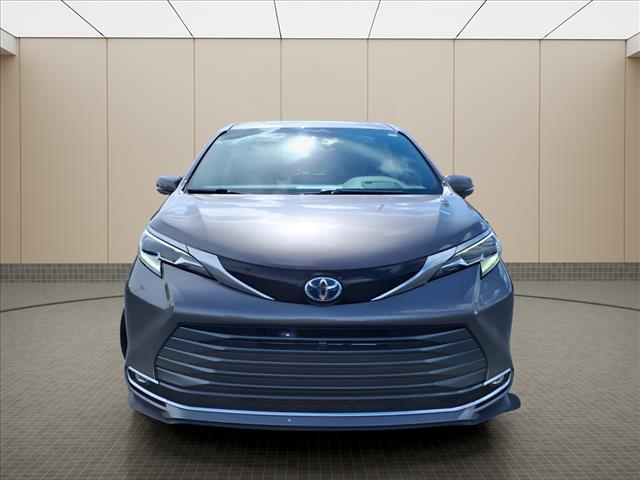 2021 Toyota Sienna Platinum 7 Passenger