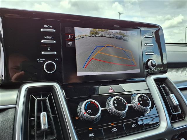 2022 Kia Sorento LX