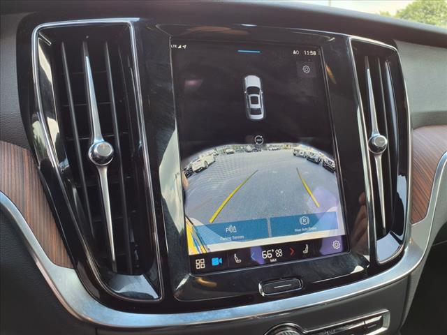 2024 Volvo S60 Recharge T8 Plus Dark Theme