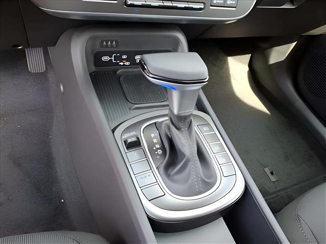 2026 Hyundai KONA SEL