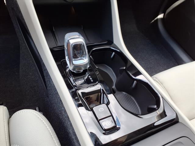 2026 Volvo XC40 B5 Plus Dark Theme