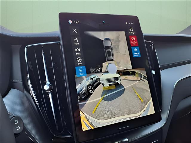 2026 Volvo XC60 B5 Ultra Black Edition