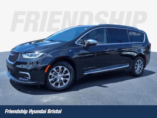 2024 Chrysler Pacifica Plug-In Hybrid Pinnacle