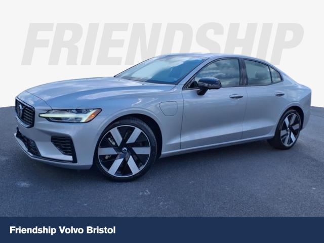 2024 Volvo S60 Recharge T8 Plus Dark Theme