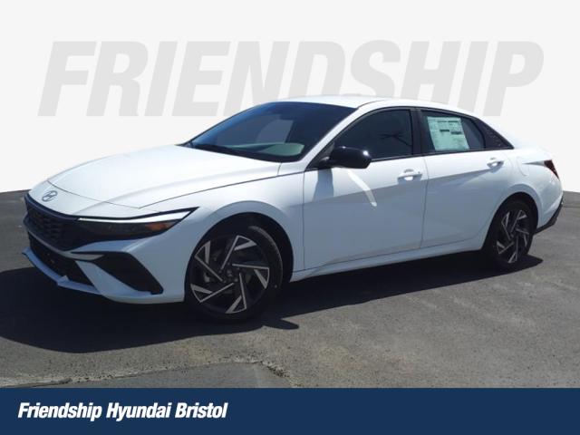 2025 Hyundai ELANTRA SEL