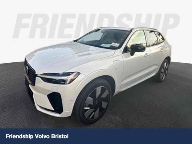 2025 Volvo XC60 T8 Plus