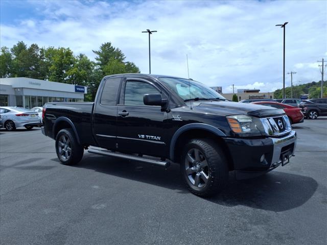 2015 Nissan Titan SV