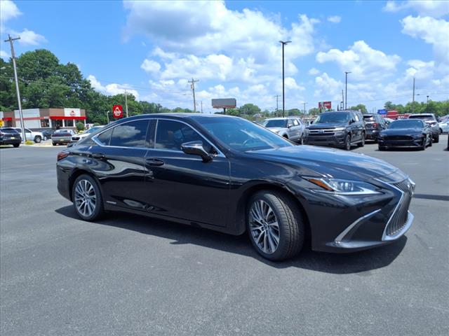 2021 Lexus ES 300h 300h