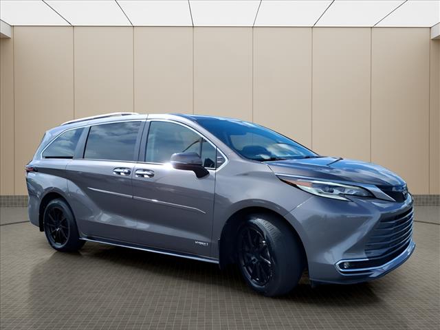 2021 Toyota Sienna Platinum 7 Passenger