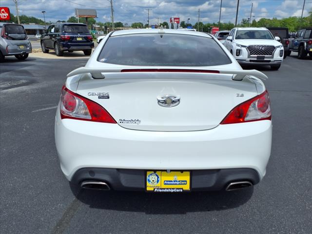2011 Hyundai Genesis Coupe 3.8L Grand Touring