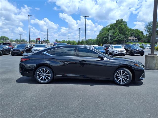 2021 Lexus ES 300h 300h
