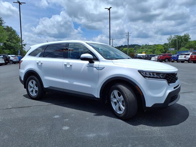 2022 Kia Sorento LX