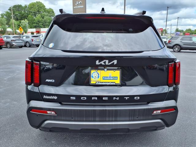 2022 Kia Sorento S