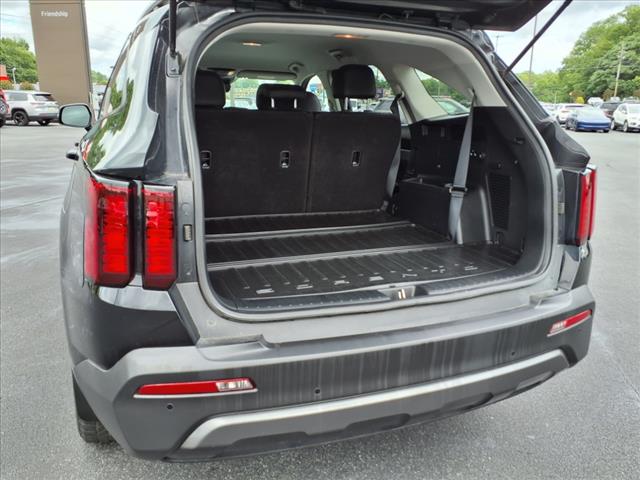 2022 Kia Sorento S