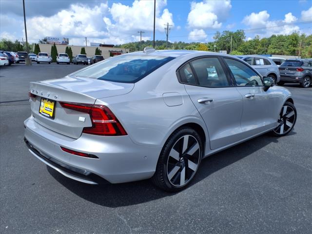 2024 Volvo S60 Recharge T8 Plus Dark Theme
