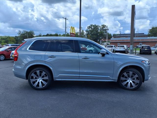2024 Volvo XC90 B6 Plus Bright Theme