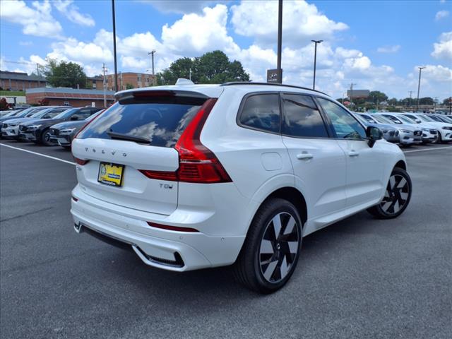 2025 Volvo XC60 T8 Plus